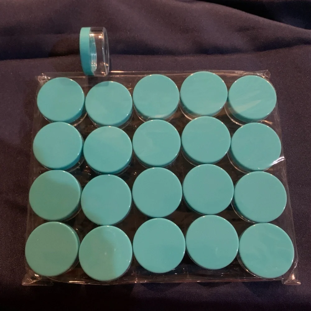 N/A plastic twist